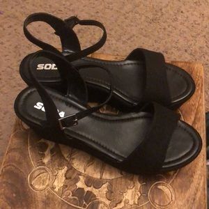 Black Soda Open-Toed Wedges